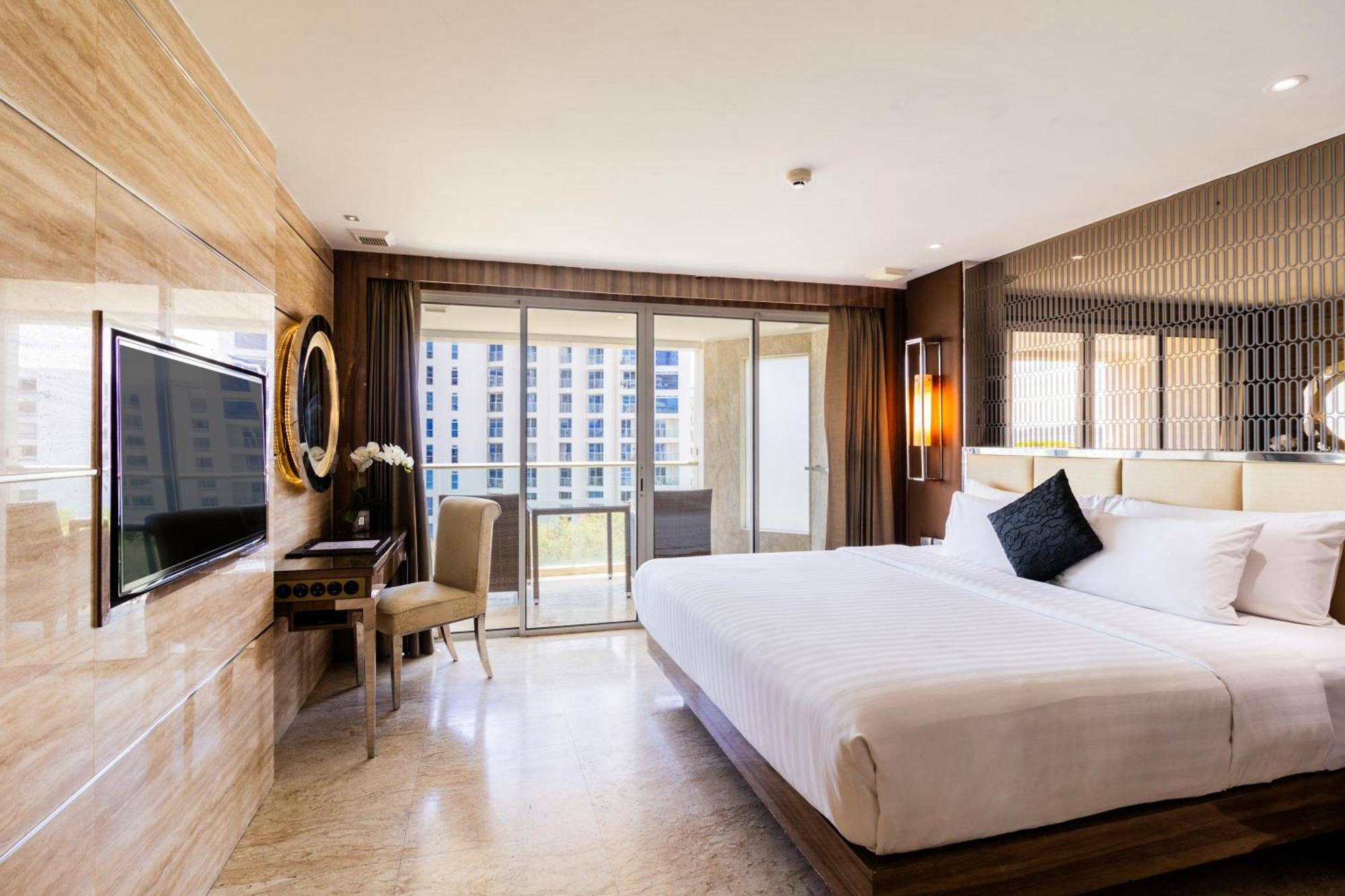 The Sanctuary Resort Pattaya, BW Signature Collection Екстериор снимка